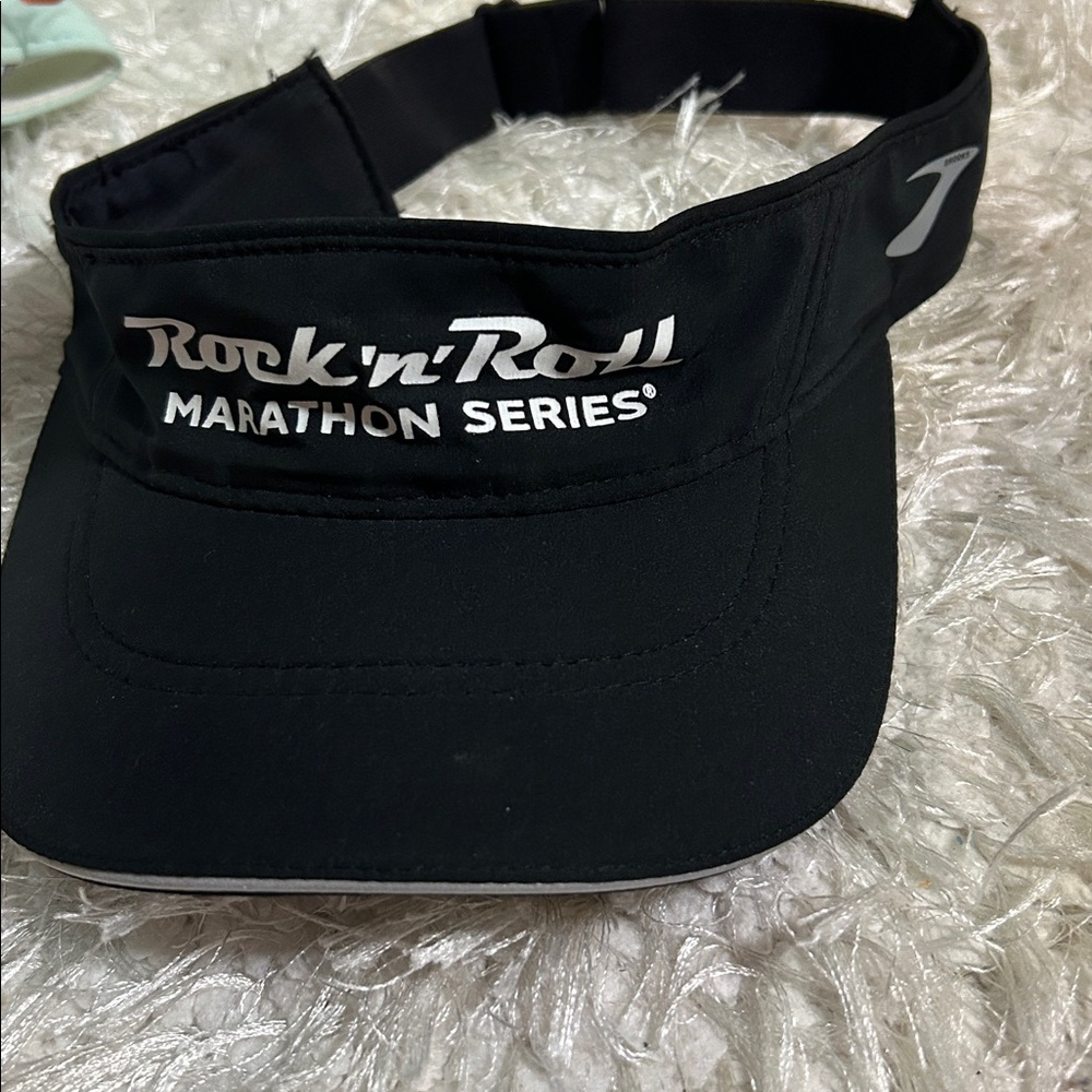 Assorted Visors Collection - Picture 4 of 5